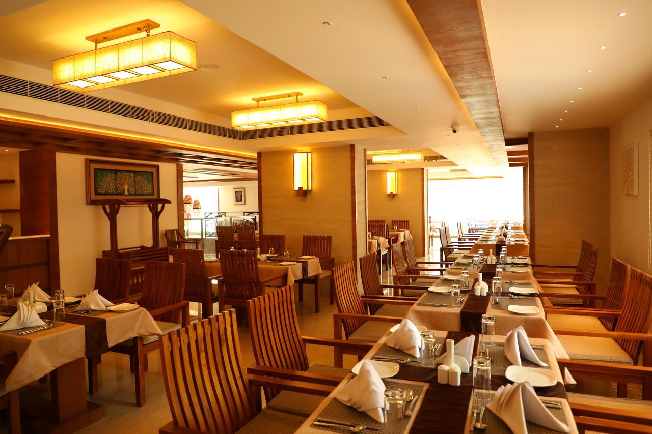 Hotel Karthika Park Kazhakuttam Eksteriør bilde
