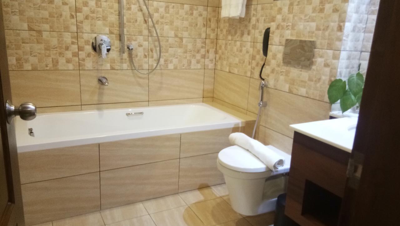 Hotel Karthika Park Kazhakuttam Eksteriør bilde
