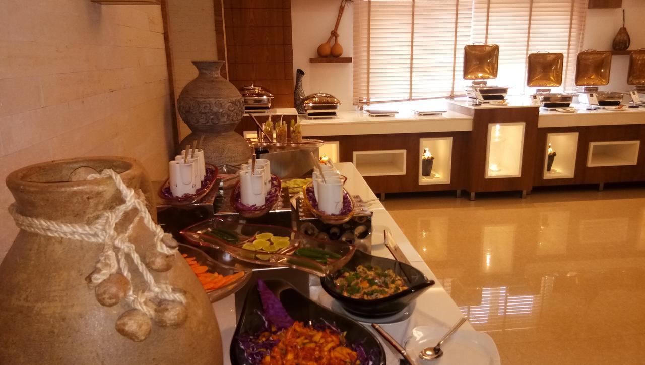 Hotel Karthika Park Kazhakuttam Eksteriør bilde